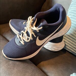 Nike Women's Navy and White Sneakers